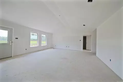 Living - 113 Lloyd Henderson Rd, Beebe, AR 72012 photo 5 of 5
