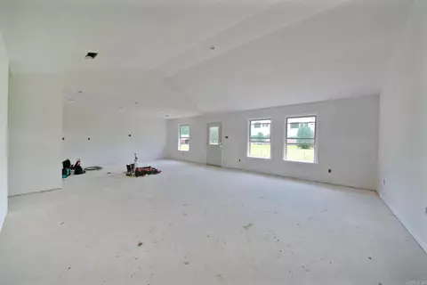 Living - 113 Lloyd Henderson Rd, Beebe, AR 72012 photo 1 of 5