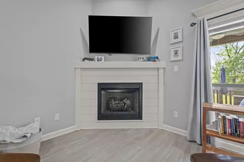 Living - 136 Hudson Branch Dr, Austin, AR 72007 photo 1 of 1