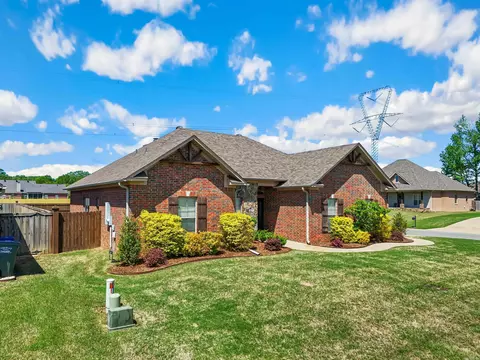 Exterior - 255 Four Winds Dr, Conway, AR 72034 photo 3 of 5