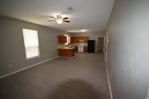 1839 Tyler St, Conway, AR 72034 photo 5
