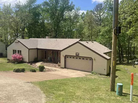 112 Woodlawn Dr, Fairfield Bay, AR 72088