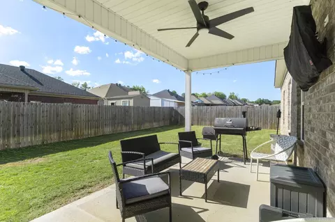 Exterior - 2912 Ann St, Benton, AR 72015 photo 5 of 8