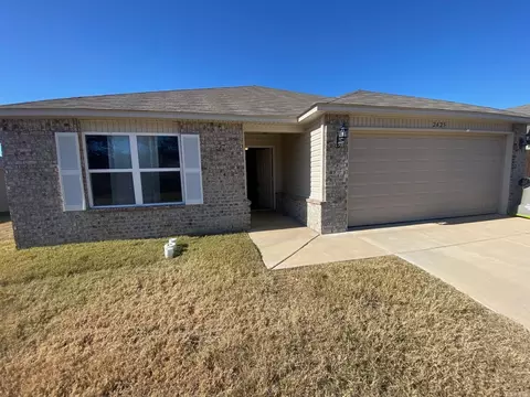 Exterior - 2425 Vivian Dr, Benton, AR 72015 photo 1 of 2