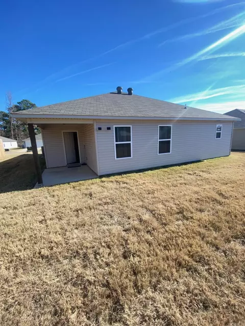 Exterior - 2425 Vivian Dr, Benton, AR 72015 photo 2 of 2