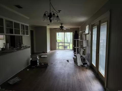 306 Pennington St, Warren, AR 71671 photo 2