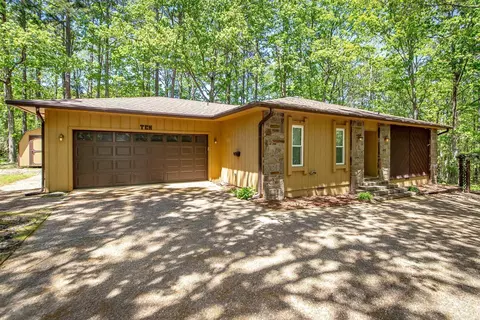10 Nevada Ln, Hot Springs Village, AR 71909