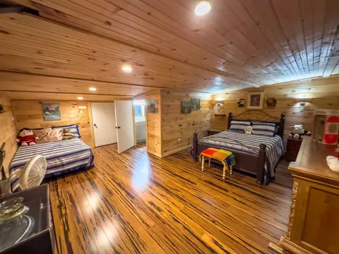 Bedroom - 7234 Hwy 62 E, Glencoe, AR 72539 photo 3 of 8