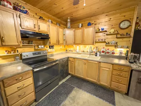 Kitchen - 7234 Hwy 62 E, Glencoe, AR 72539 photo 1 of 1