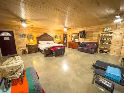 Bedroom - 7234 Hwy 62 E, Glencoe, AR 72539 photo 8 of 8