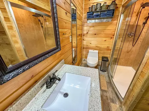 Bath - 7234 Hwy 62 E, Glencoe, AR 72539 photo 4 of 6
