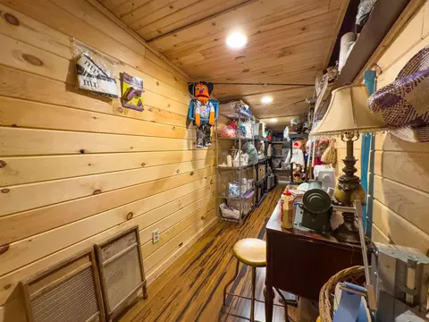 Entry Way - 7234 Hwy 62 E, Glencoe, AR 72539 photo 3 of 4