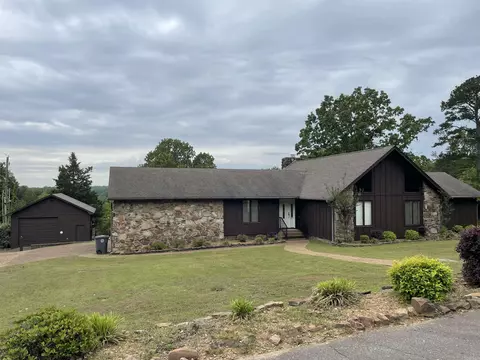 1401 Headlee Dr, Searcy, AR 72143