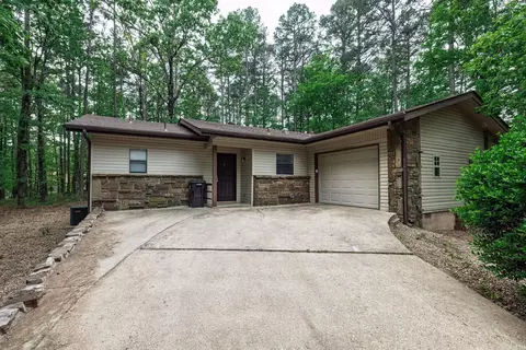24 Jumilla Ln, Hot Springs Village, AR 71909