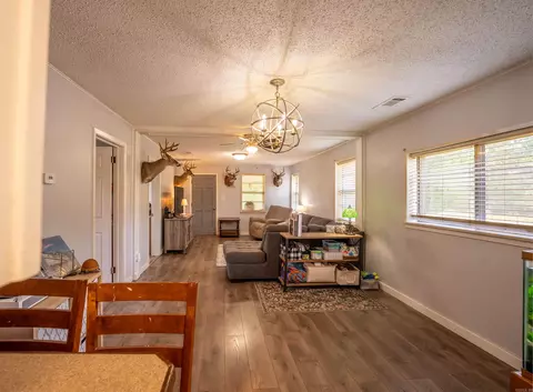 Entry Way - 7918 Hart Rd, Benton, AR 72019 photo 1 of 2