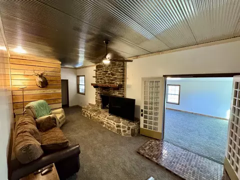 Living - 4367 West Rd, Mount Pleasant, AR 72561 photo 1 of 2