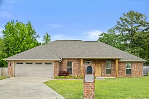 6 Zadie Ct, Searcy, AR 72143