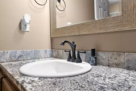 Bath - 3 Savannah Ln, Alexander, AR 72002 photo 5 of 5
