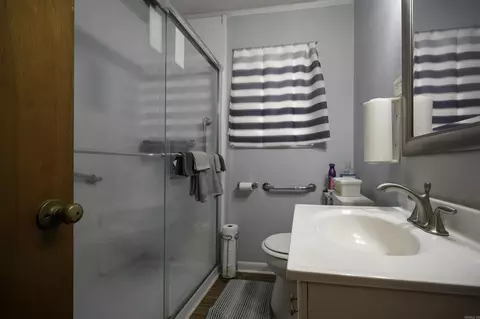 Bath - 3706 E Lk, Pine Bluff, AR 71603 photo 1 of 1