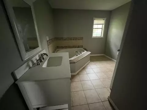 12326 Renshaw Ln, Trumann, AR 72472 photo 10