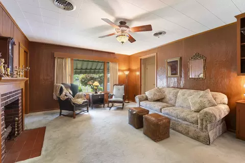 Living - 105 N Holly St, Beebe, AR 72012 photo 5 of 9