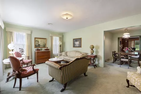 Living - 105 N Holly St, Beebe, AR 72012 photo 3 of 9