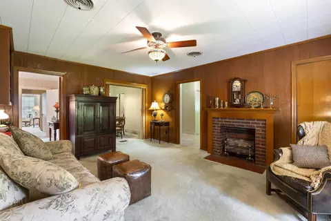 Living - 105 N Holly St, Beebe, AR 72012 photo 9 of 9