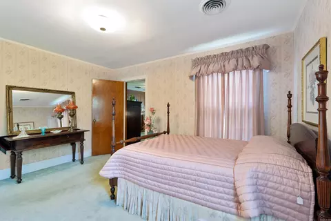 Bedroom - 105 N Holly St, Beebe, AR 72012 photo 3 of 5