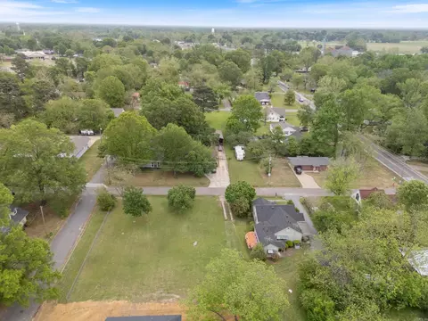 View/Area - 105 N Holly St, Beebe, AR 72012 photo 3 of 5