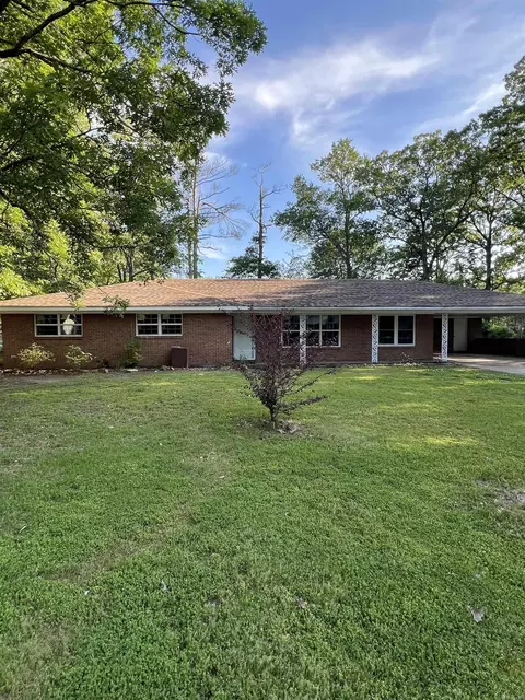 Exterior - 2212 W 36th Ave, Pine Bluff, AR 71603 photo 1 of 2