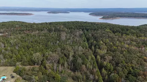 77 Harbor Hill Rd, Heber Springs, AR 72543