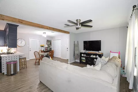 Living - 5883 Edgewood Dr, Benton, AR 72015 photo 1 of 3