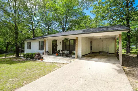Exterior - 5883 Edgewood Dr, Benton, AR 72015 photo 5 of 21