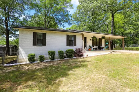 Exterior - 5883 Edgewood Dr, Benton, AR 72015 photo 3 of 21