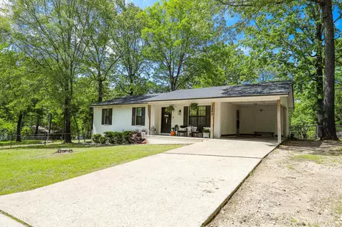 Exterior - 5883 Edgewood Dr, Benton, AR 72015 photo 4 of 21