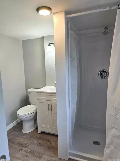 Bath - 775 Polk Road 93, Mena, AR 71953 photo 1 of 7