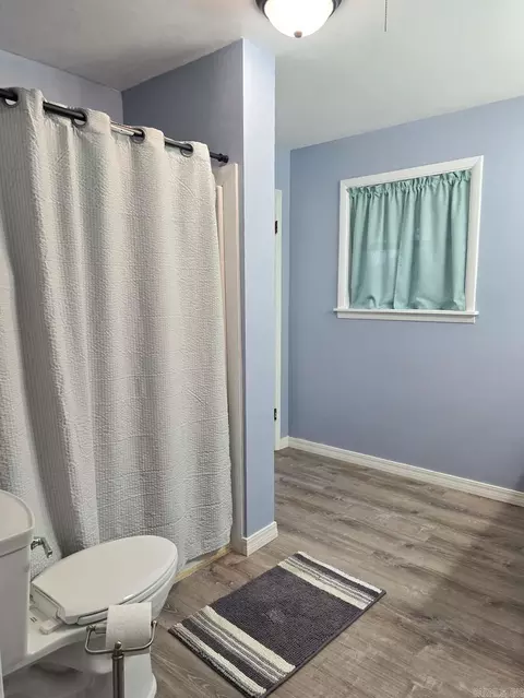 Bath - 775 Polk Road 93, Mena, AR 71953 photo 5 of 7