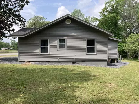 Exterior - 2422 Hwy 270 E, Mount Ida, AR 71957 photo 4 of 9
