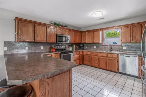Kitchen - 17015 Old Highway 5, Cabot, AR 72023 photo 2 of 6