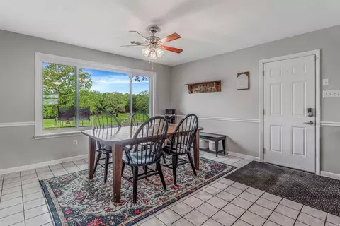 Dining - 17015 Old Highway 5, Cabot, AR 72023 photo 2 of 3