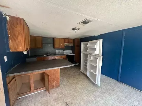 Kitchen - 620 Eagle St, Lonoke, AR 72086 photo 1 of 1
