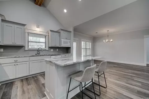 Kitchen - 214 Heather Loop, Beebe, AR 72012 photo 6 of 7