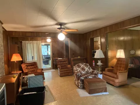 113 E Simpson St, Mount Ida, AR 71957 photo 4