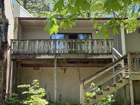 601 Dave Creek Pkwy #75, Fairfield Bay, AR 72088