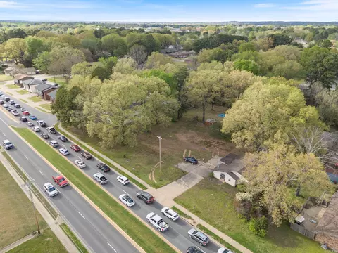 View/Area - 1802 Dave Ward Dr, Conway, AR 72034 photo 1 of 13