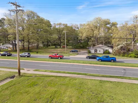 View/Area - 1802 Dave Ward Dr, Conway, AR 72034 photo 5 of 13