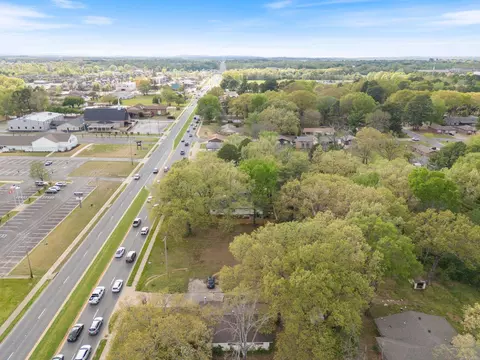 View/Area - 1802 Dave Ward Dr, Conway, AR 72034 photo 3 of 13