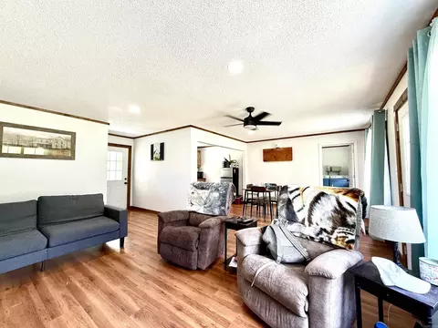 Living - 772 Walker Cutoff, Malvern, AR 72104 photo 1 of 3