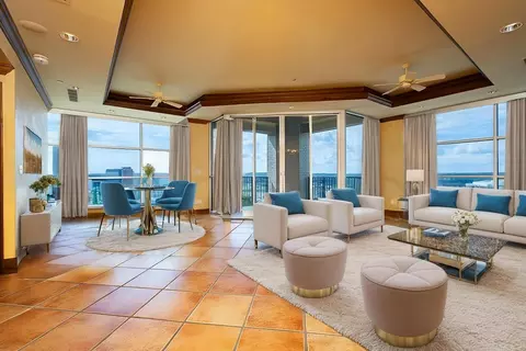 521 President Clinton Ave #1306, Little Rock, AR 72201