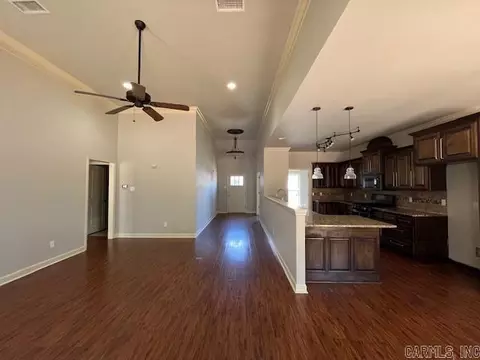 722 Maia Loop, Benton, AR 72019 photo 2